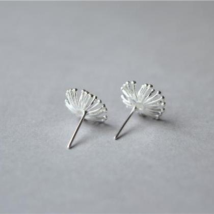 Dainty Dandelion Flower Stud Earrings, 925..