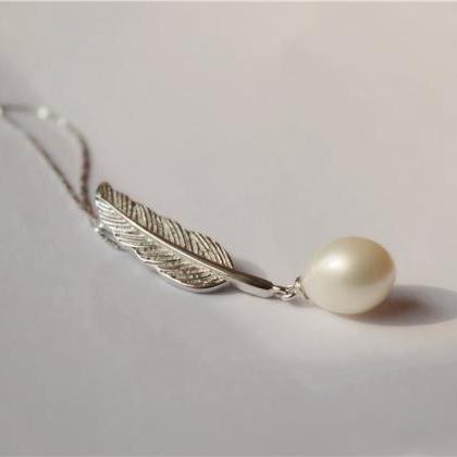 Leaf Necklace, Pearl Necklace, Sterling Silver..