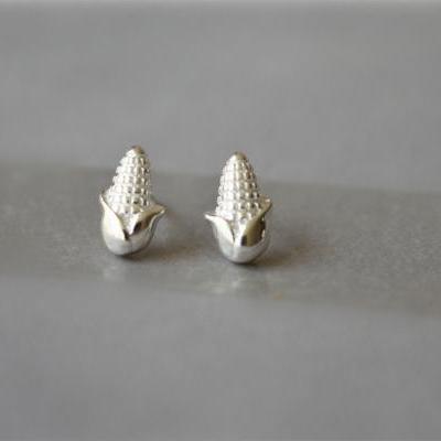 925 sterling silver corn grain stud earrings, harvest sign specific detailed stud earrings, cute gift（D293）