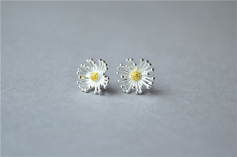Dainty Dandelion Flower Stud Earrings, 925 Sterling Silver Made With 14k Gold Plating Flower Heart (d47)