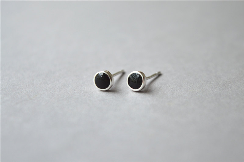 Silver Circle Round Dot 925 Sterling Silver Black Stud Earrings, Minimalist Simple Small Basic Stud Earrings (d360)