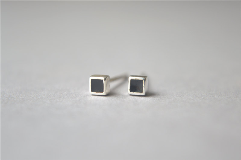 Mini Black Cube Stud Earrings, 925 Sterling Silver Stud Earrings (d248)