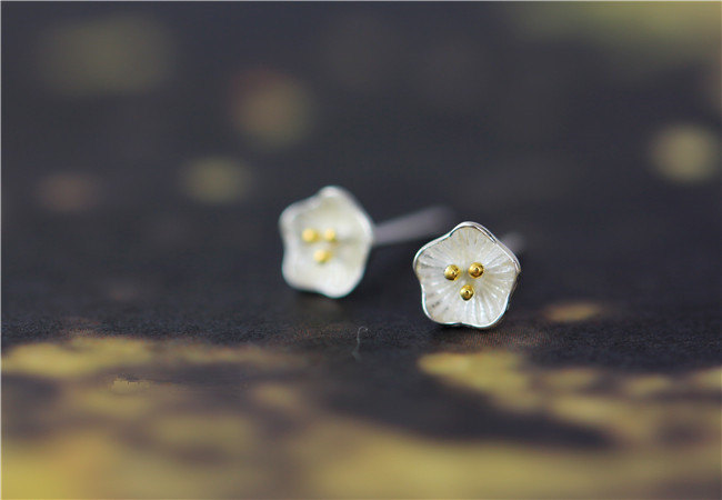 Tulip Shaped Sterling Silver Stud Earrings, Simple Dainty Flower Studs With 14k Gold Plating Flower Heart（d134金)