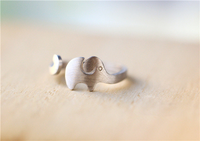Silver Elephant Ring, Plain Silver Tiny Ring, Simple And Clean, One Size Suits All (jz31)