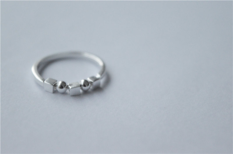 Cube And Ball Sterling Silver Ring, Simple But Special (jz38)