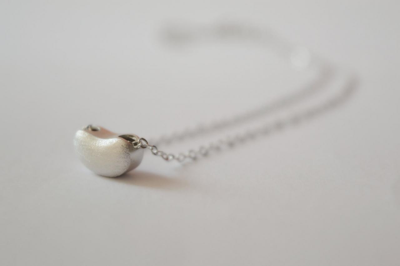 Silver Bean Necklace, Sterling Silver Bean Shaped Necklace, Delicate Necklace (xl37)