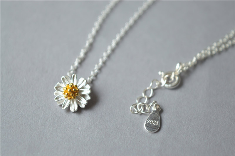 Flower Necklace, Sterling Silver Necklace, Chrysanthemum Flower Pendant Necklace, Nice Gift (xl12)